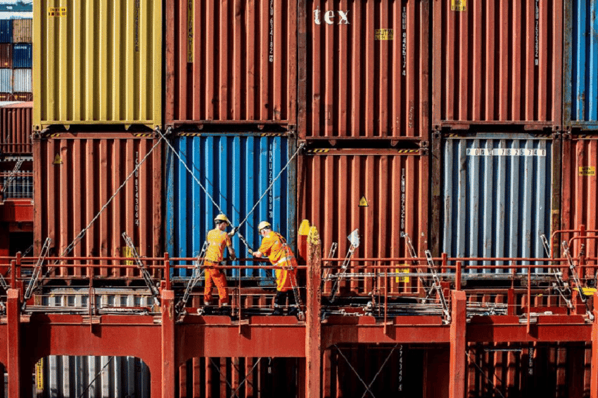 container lashing